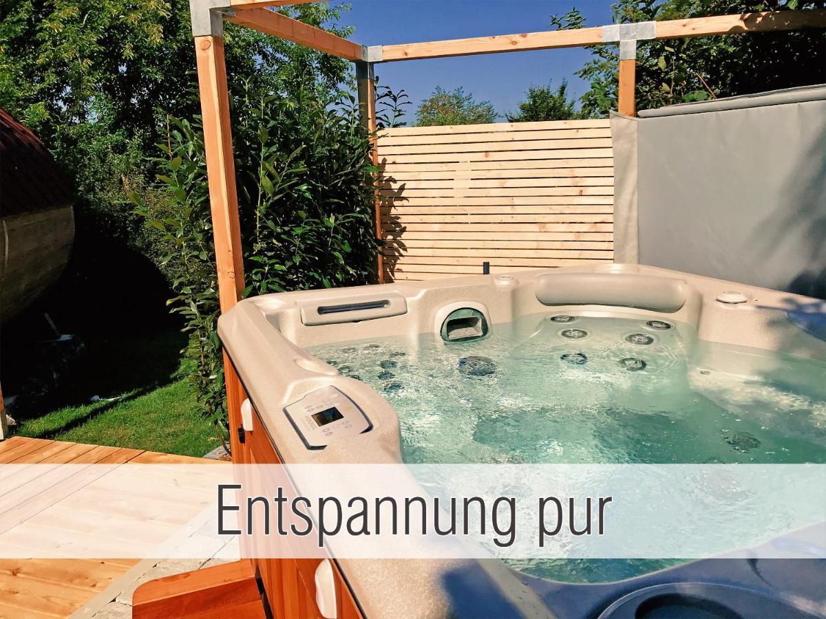 Huette41: Ganze Huette Nah Am See Mit Privatem Whirlpool, Sauna. Umzaeunt. 瓦尔德基兴 外观 照片